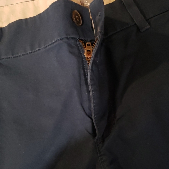 Shorts - Picture 4 of 5